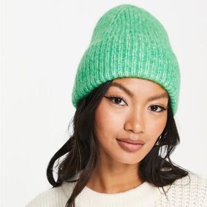 & Other Stories Bright Green Knit Beanie Wool Mix